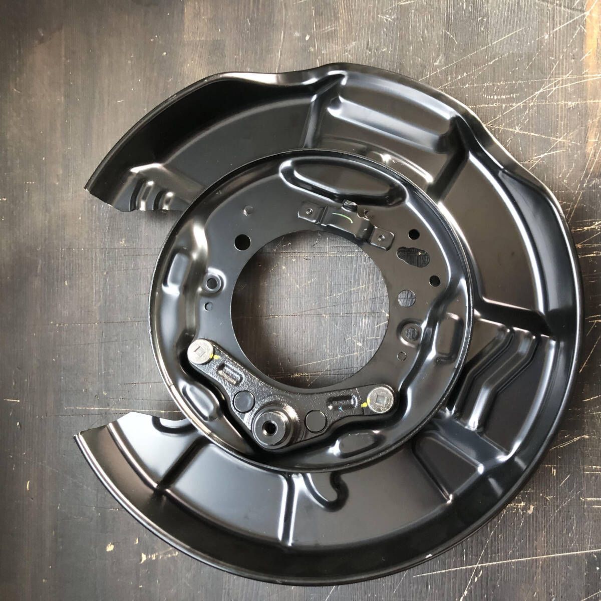 トヨタ 純正 アルテッツァ ジータパーキングブレーキ プレート 左 PLATE PARKING BRAKE LH 46504-30090 TOYOTA LEXUS Genuine JDM