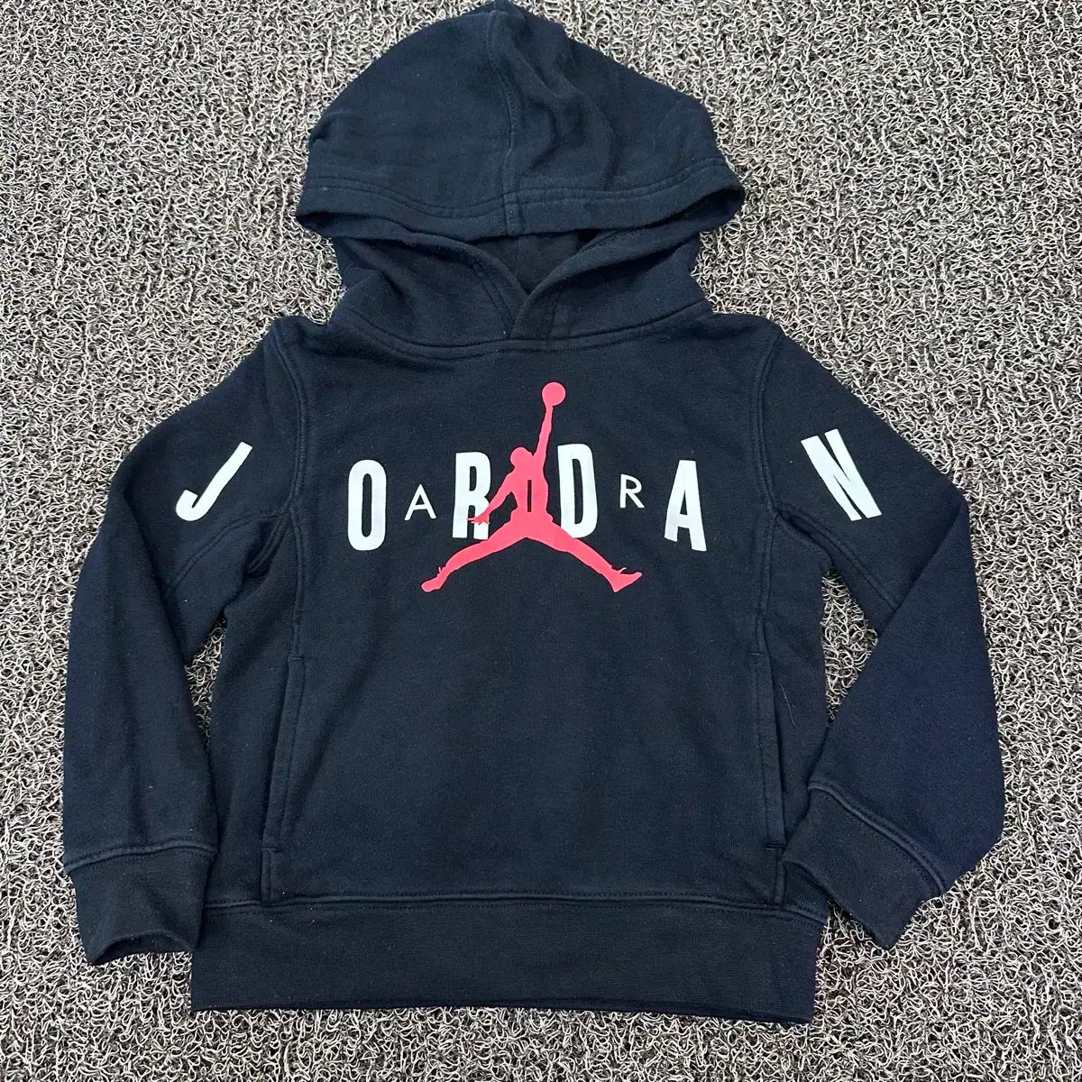 ジョーダン キッズ フーディー Tシャツ 2T 80サイズ ブラック