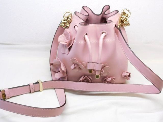 【未使用級】ジミーチュウ　ショルダーバッグ　2way ボンボンバケット　ピンク 未使用級】ジミーチュウ ショルダーバッグ 2way ボンボン
