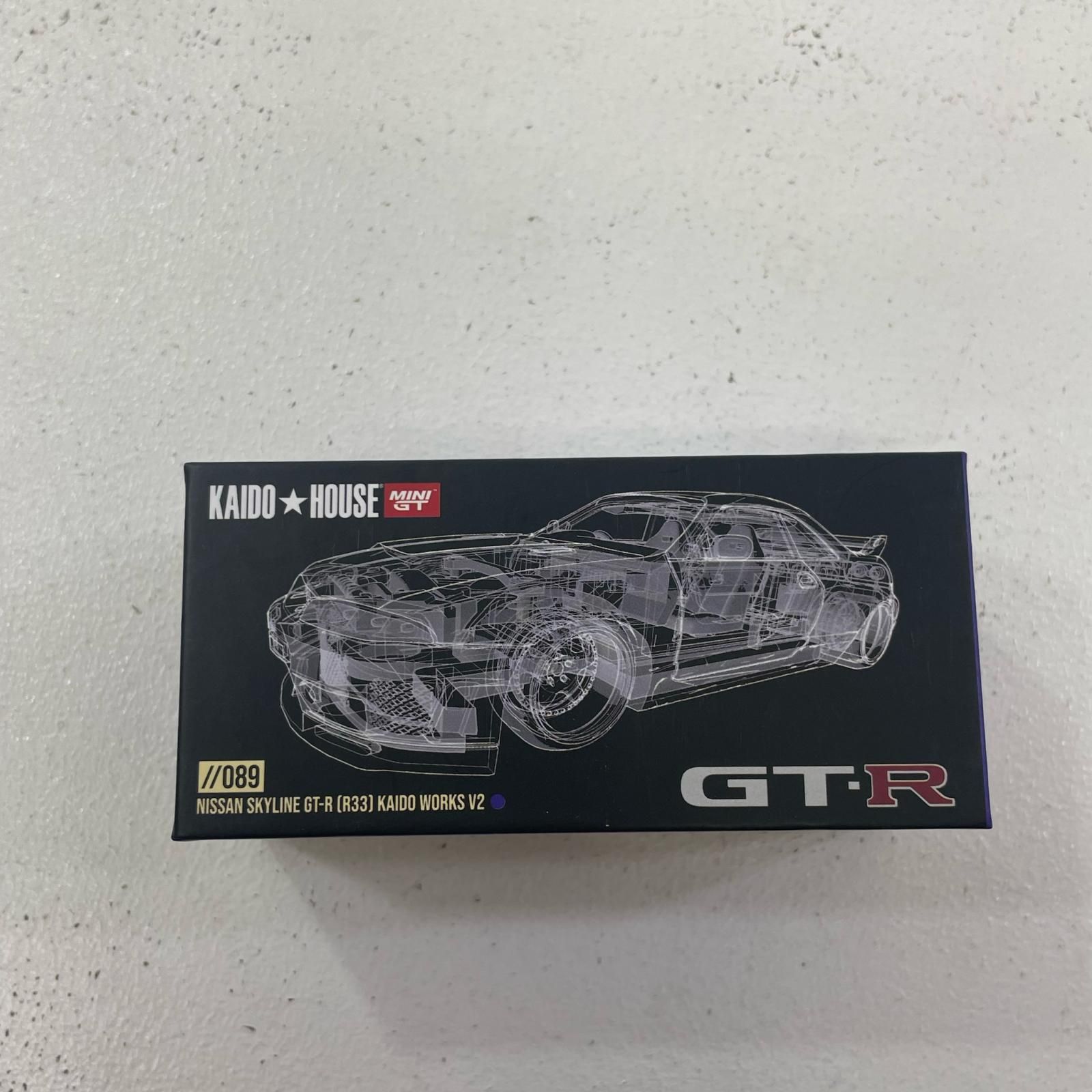 【尾張小牧店】 中古 MINI-GT DGK KAIDO HOUSE 02 街道ハウス×DGKコラボ『スカイライン GT-R R34』ROULETT RACER MODEL 【728】 尾張小牧店】 中古 MINI GT KAIDO☆HOUSE 1/64 スカイラインGTーR R33
