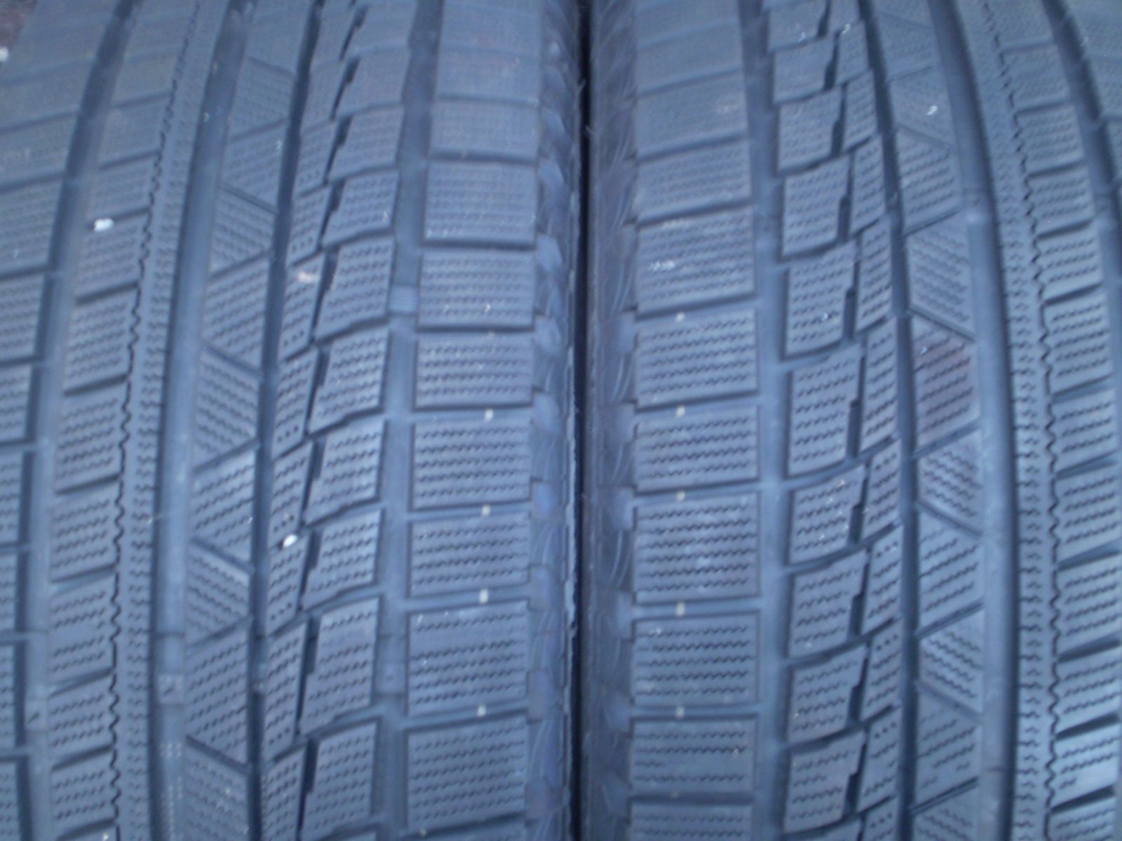 スタッドレスタイヤ 225|45R17