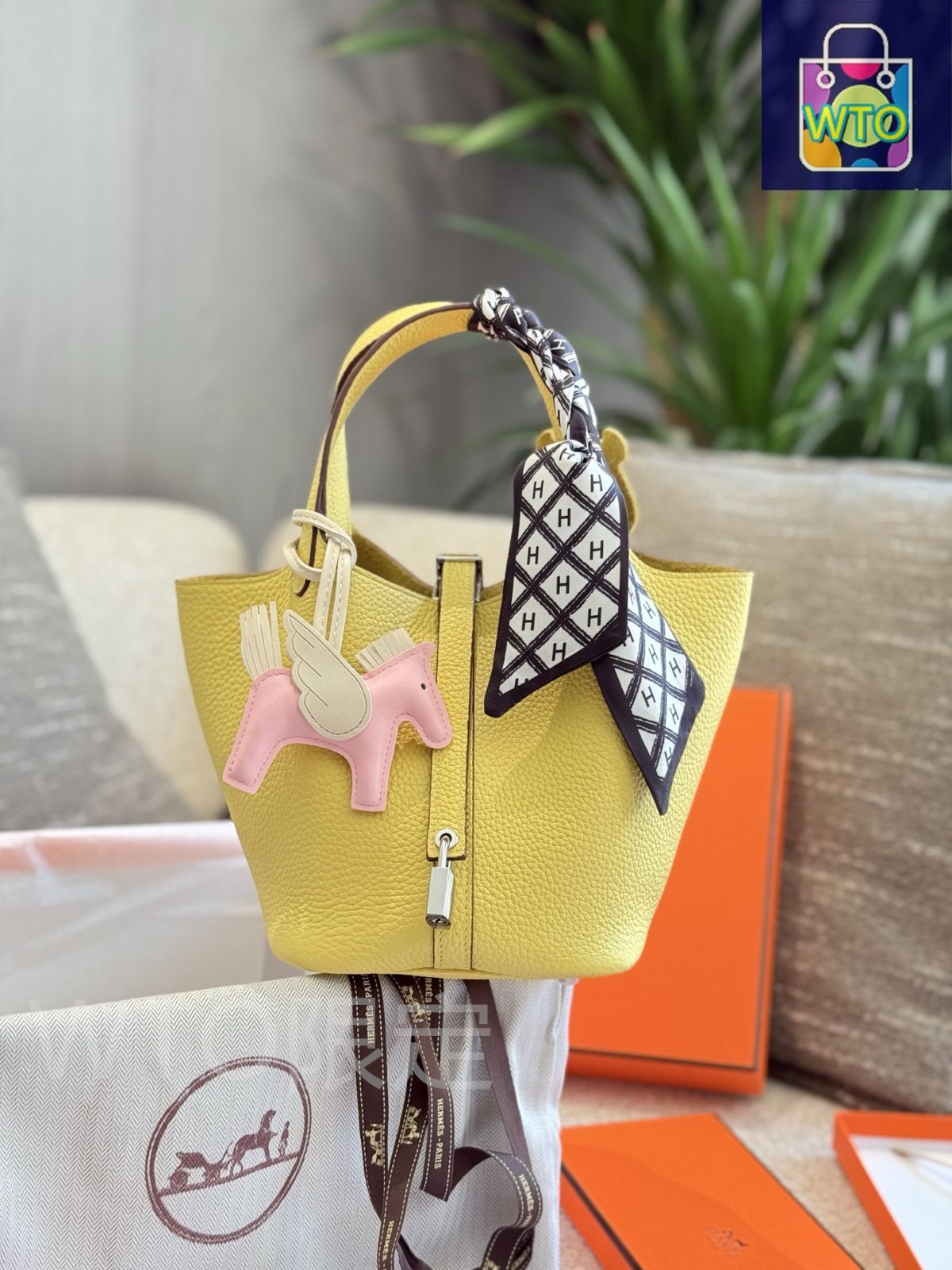 エルメス PICOTIN LOCK 18 ハンドバッグ ショルダーも エルメス ハンドバッグ 《ピコタン》 | Hermès - エルメス-公式