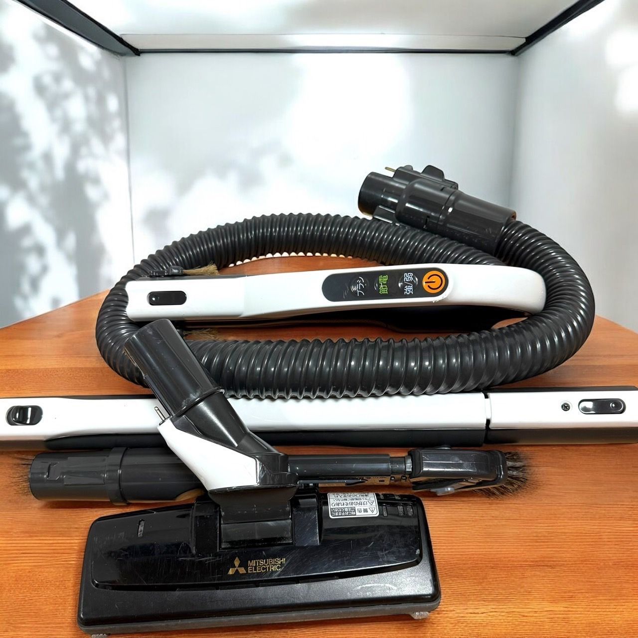 ☆美品 三菱 TC-GM1J セピアゴールド 紙パック掃除機 小型キャニスター Amazon | 三菱電機 紙パック掃除機 Be-K (ビケイ) 小型 日本製