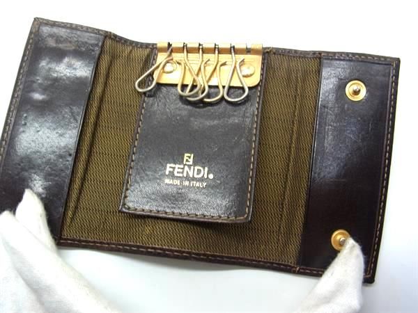 正規品 フェンディ FENDI 6連キーケース ズッカ オールレザー タグ 黒 正規品 フェンディ FENDI 6連キーケース ズッカ オールレザー