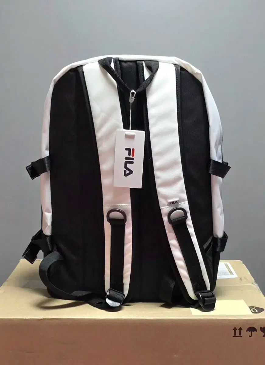 FILA バックパック ＆ 学生バッグ