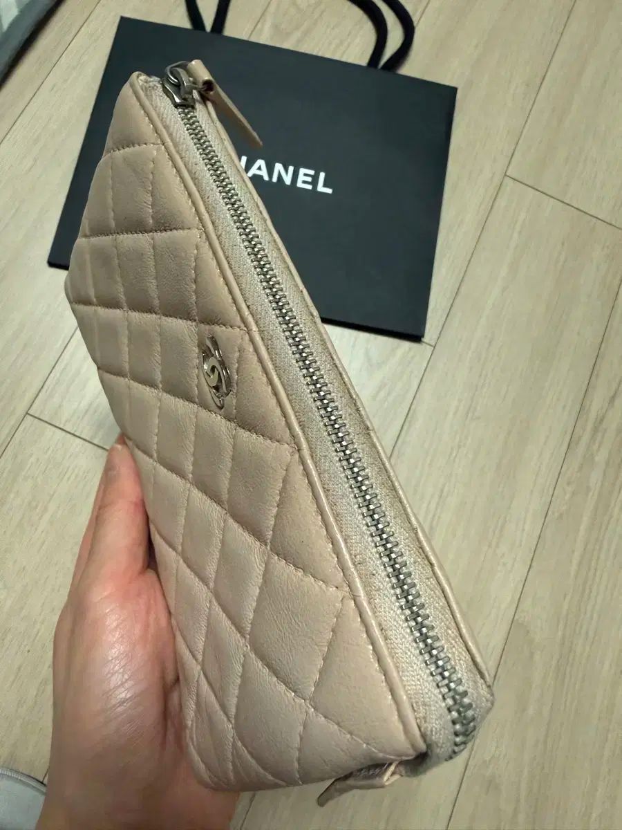 シャネル ポーチ