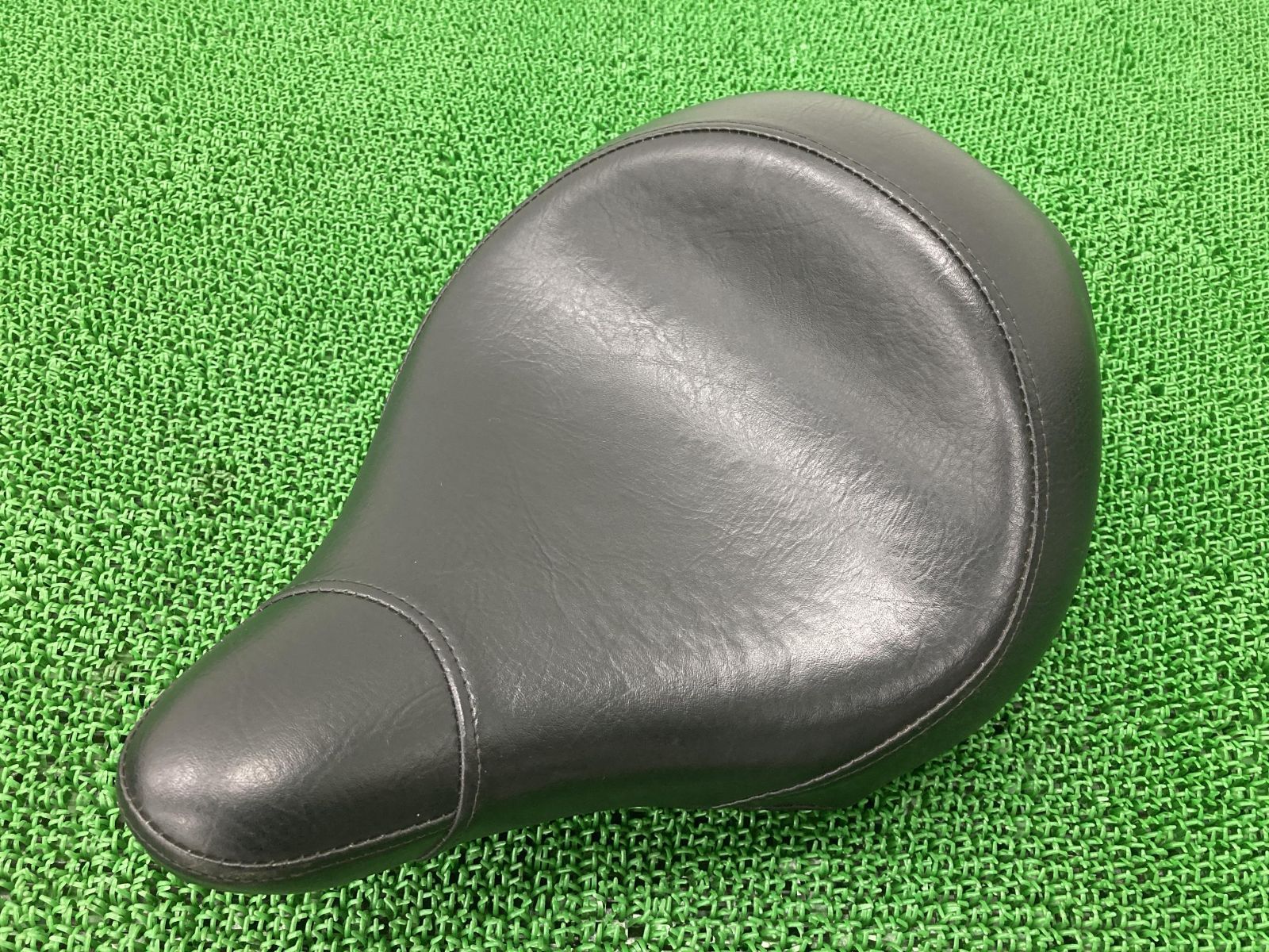 ボルト シート 1TP ヤマハ 純正 中古 バイク 部品 VN04J BOLT XV950R R