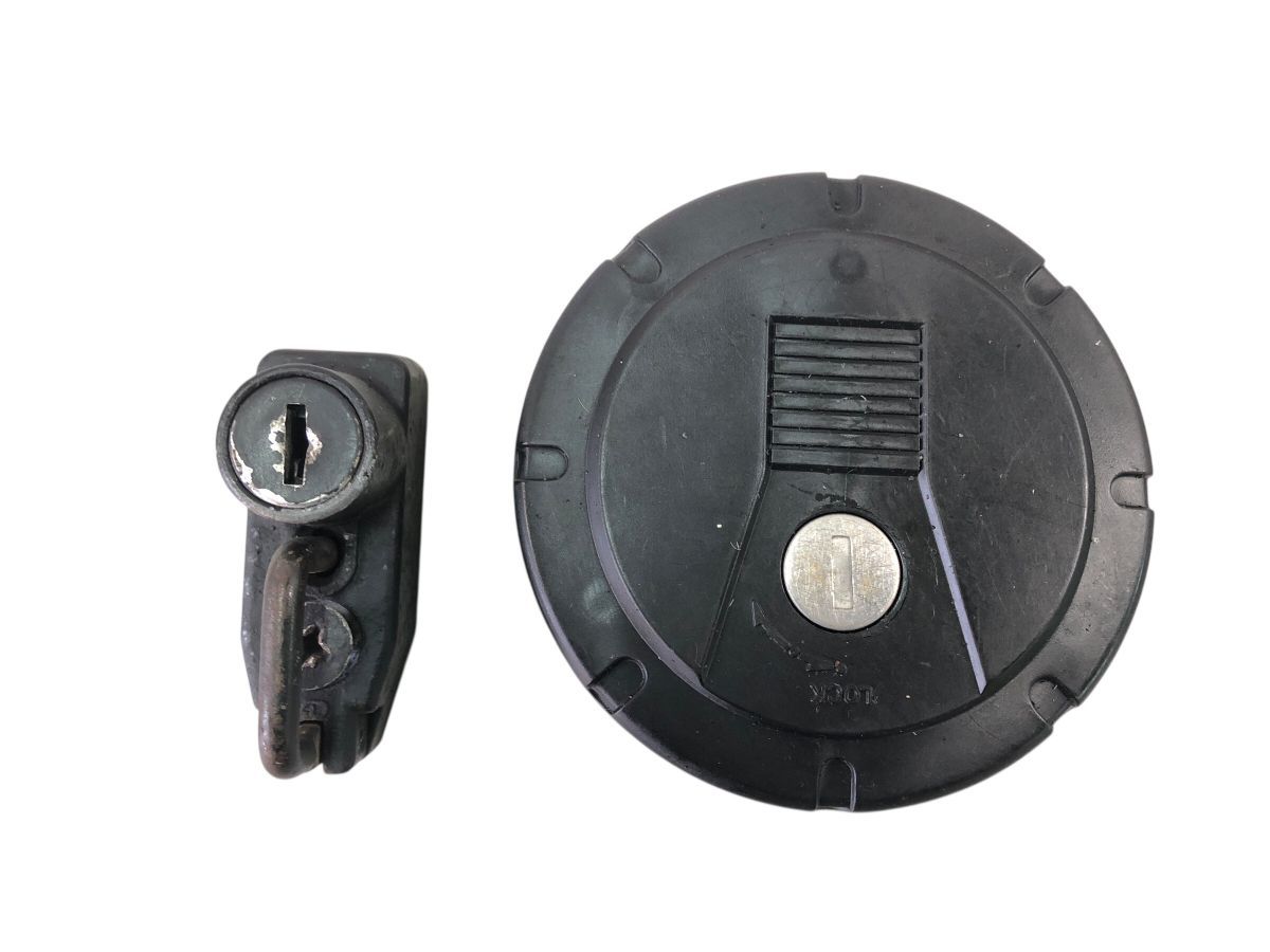 kawasaki スーパーシェルパ KL250G トップブリッジ キーセット シリンダー タンクキャップ 交換 補修にも 2761-M6331