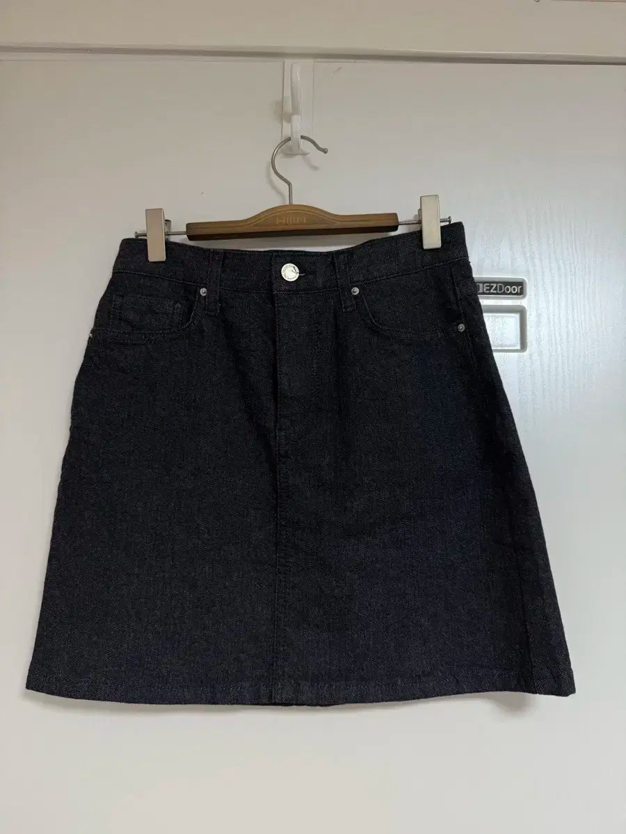 期間限定割引40%! fyeo Fyeo ケイト デニム スカート 36 オーダー受付中