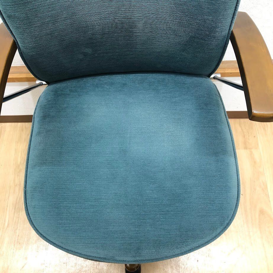 ss7928 カリモク デスクチェア ブラウン×グリーン Karimoku 回転椅子 キャスター付 昇降式 ワークチェア オフィスチェア アームチェア 木製×ファブリック レトロ カリモク