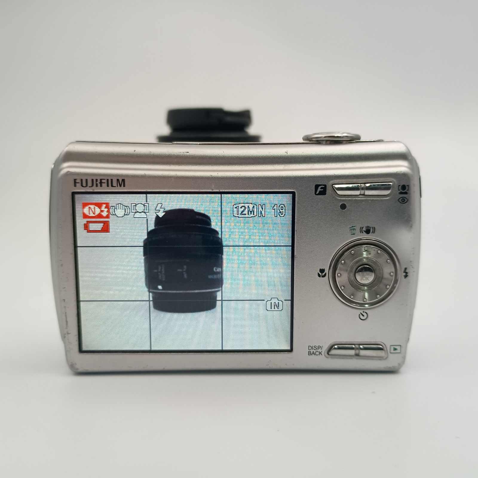 FUJIFILM Finepix F10 FD コンパクトデジタルカメラ オールドデジカメの凱旋：富士フイルムFinePix F10（2005年