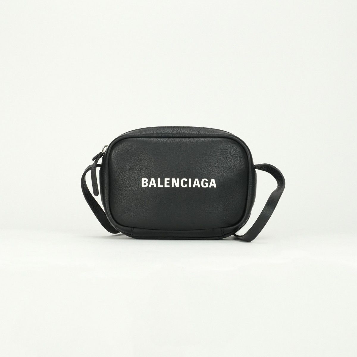 バレンシアガ BALENCIAGA エブリデイ カメラバッグ レザー