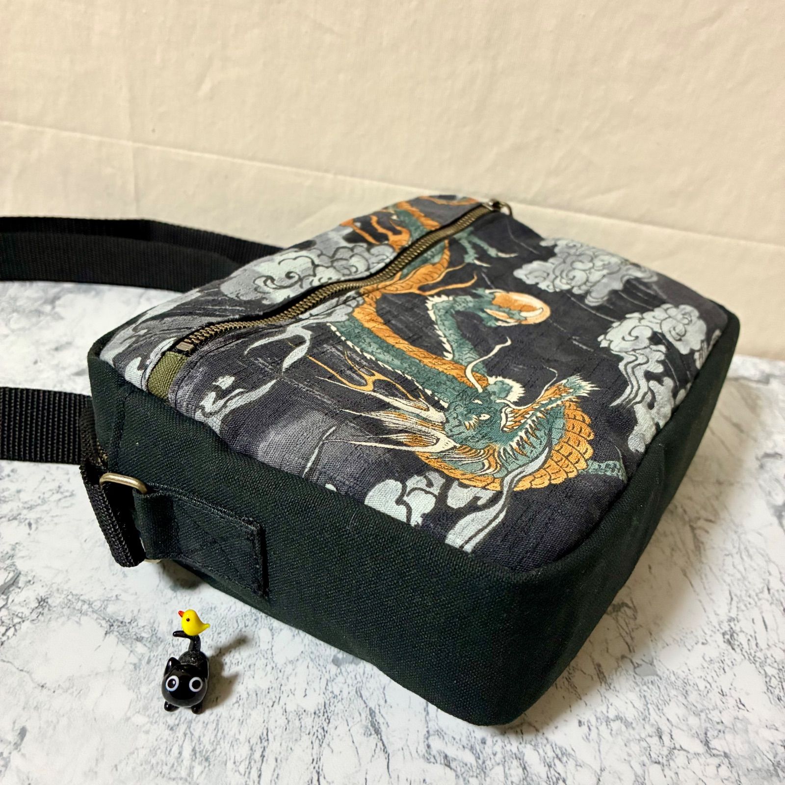 【234】和柄生地　帯ハンドメイド　バッグ　ファスナー仕上げ大バッグ 2点セット 38954_1_expand.jpg