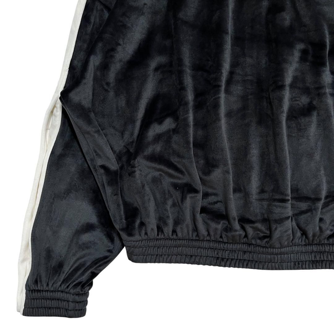 ベロアトラックトップ