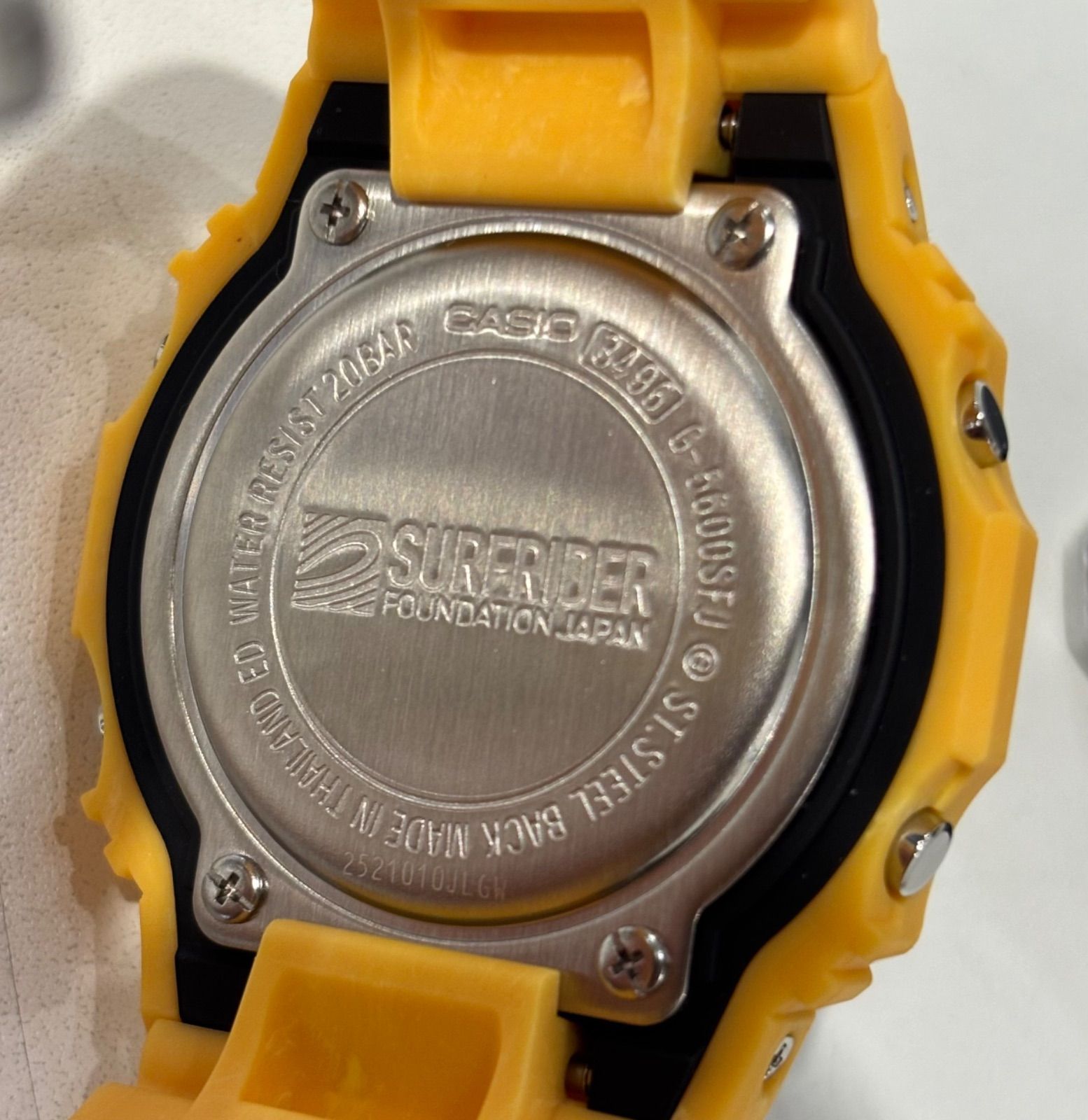 新品未使用 G-5600SFJ-9JR SURFRIDER FOUNDATION Gショック】SURFRIDER FOUNDATION コラボレーションモデル / G