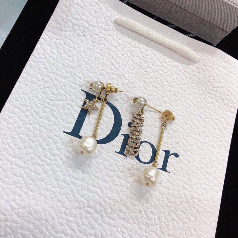 【Dior】ディオール 最新 大小のパール ダイヤモンドインレイ 純銀ピン ピアス