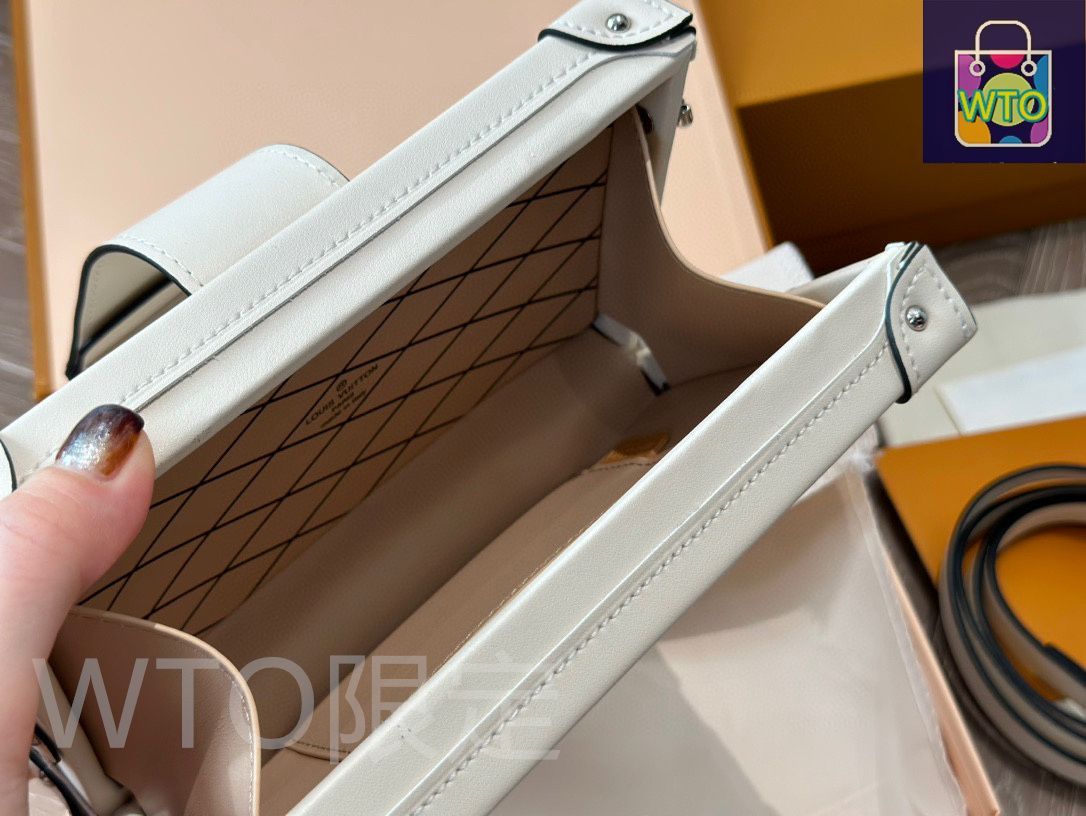 wowwow 様　売約済み品　✅【良品】メンテ済み　定価9万　ルイヴィトン 全新（ブランドニュー）LV（ルイ・ヴィトン）Louis Vuitton