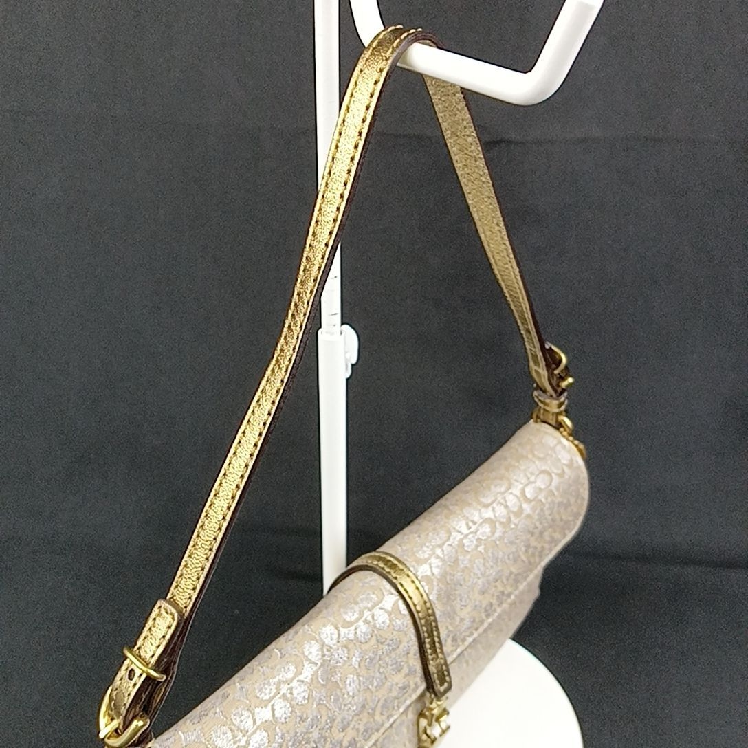 【メーカー直売】 6380 コーチ A-1 】O COACH ミニシグネチャー ゴールド金具 総柄 バッグ