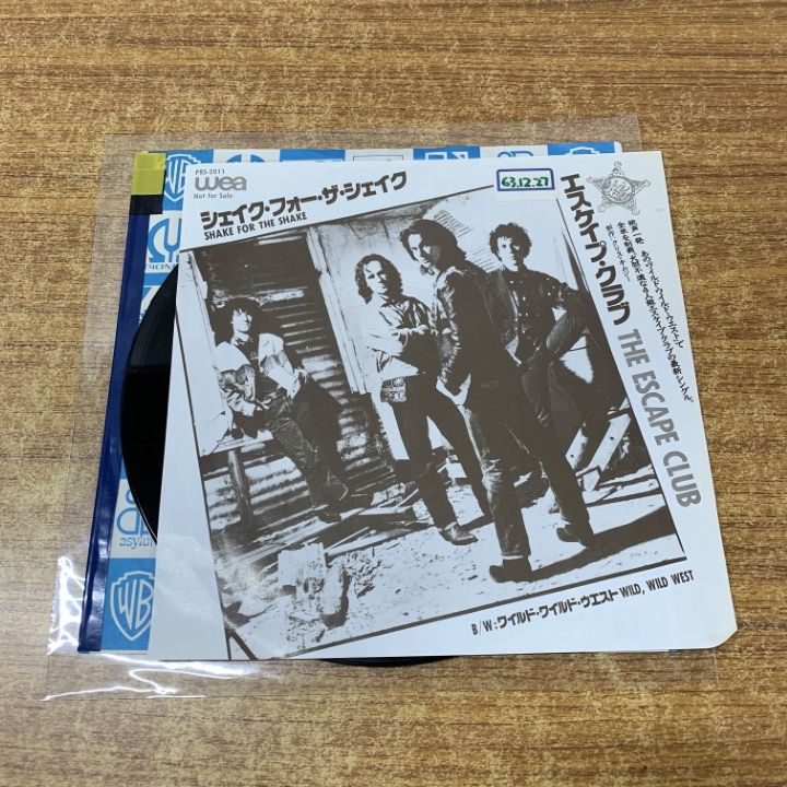 ESCAPE エスケープ - hiroko/BLUE RAIN 希少盤レコード ESCAPE エスケープ - hiroko/BLUE RAIN 希少盤レコード