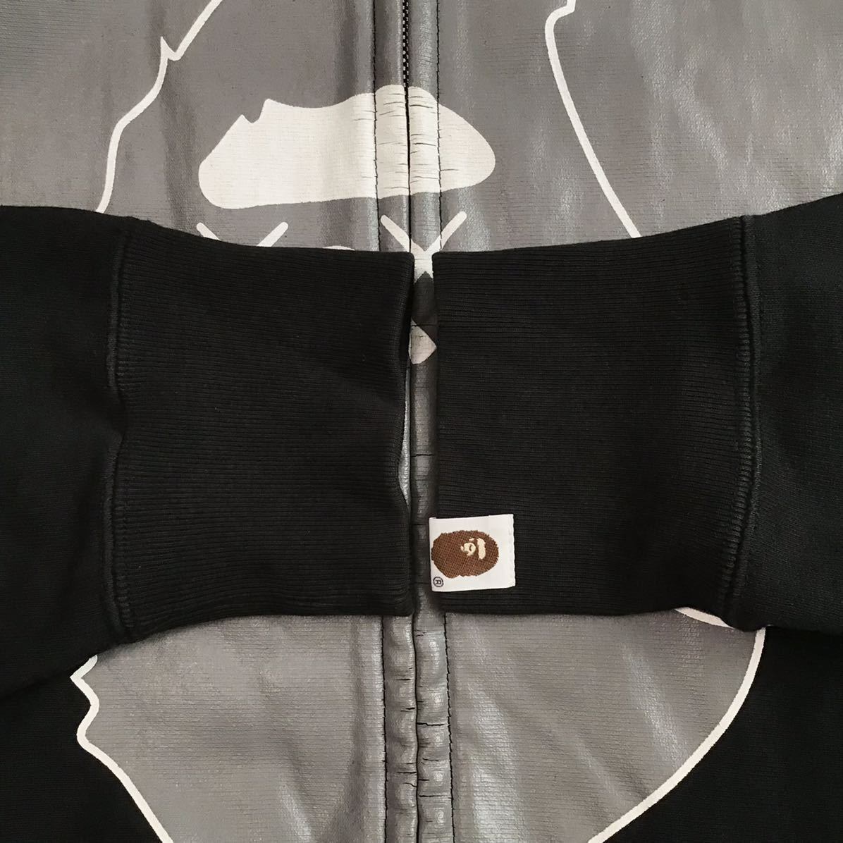 KAWS × BAPE ape head フルジップ パーカー Sサイズ black a KAWS × BAPE ape head フルジップ パーカー Sサイズ black a