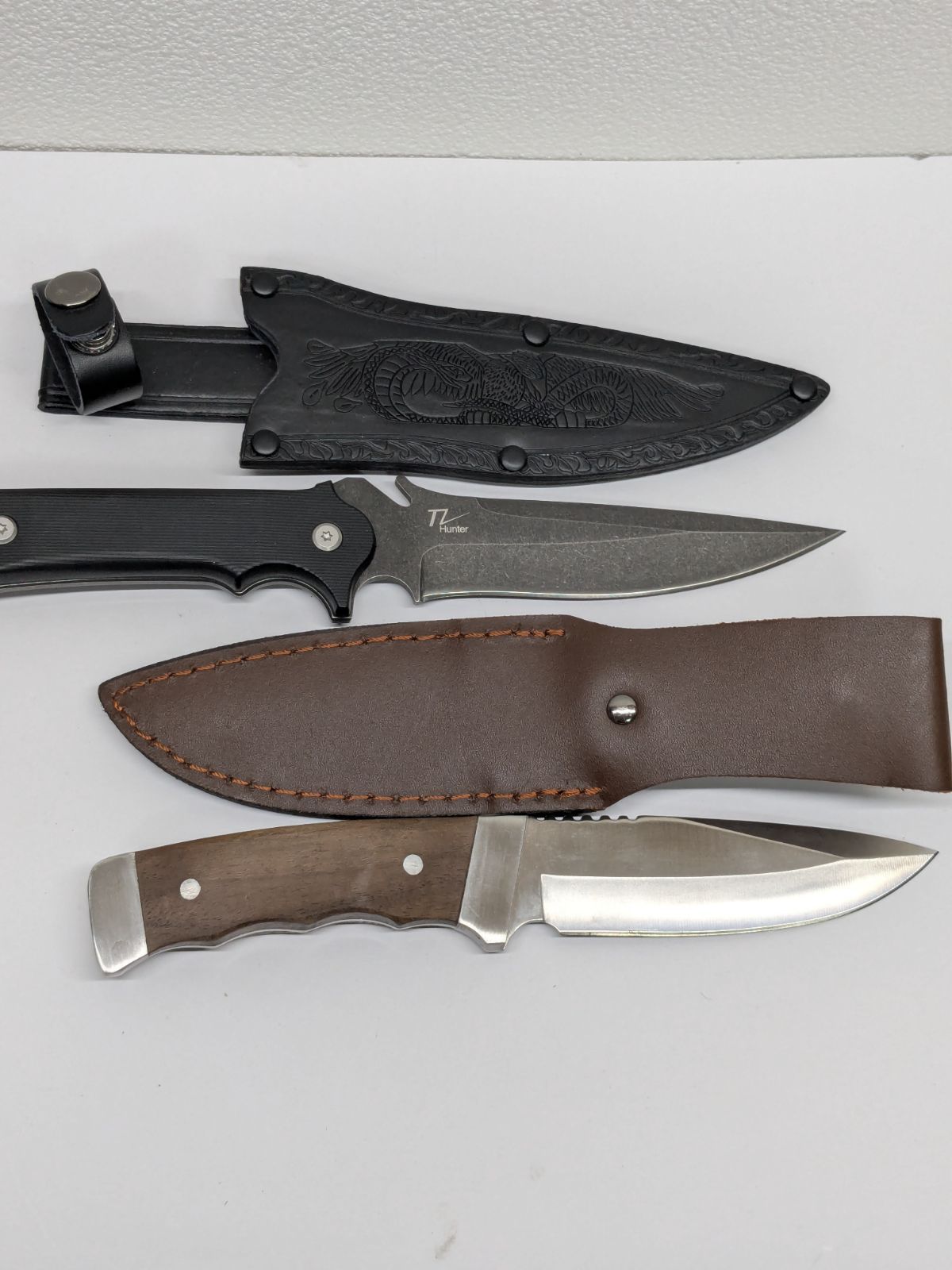 全品本物! MOSSY OAK ナイフシースナイフ ケース付き DIY 登山 キャンプ 防災 釣り キャンプ Kizlyar キズリャル 全長ケース装着時270mm 刃渡130mm 刃厚3mm 重さ244g 革シース付