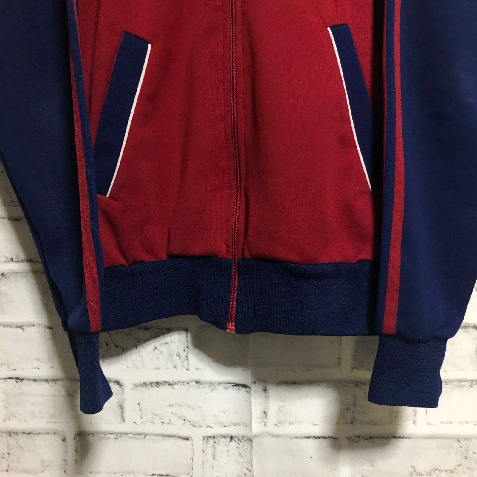 80s adidas トラックジャケット ヴィンテージ バックロゴ ラグラン 80s adidas 🇫🇷トラックジャケット 刺繍ロゴ ネイビー vintage