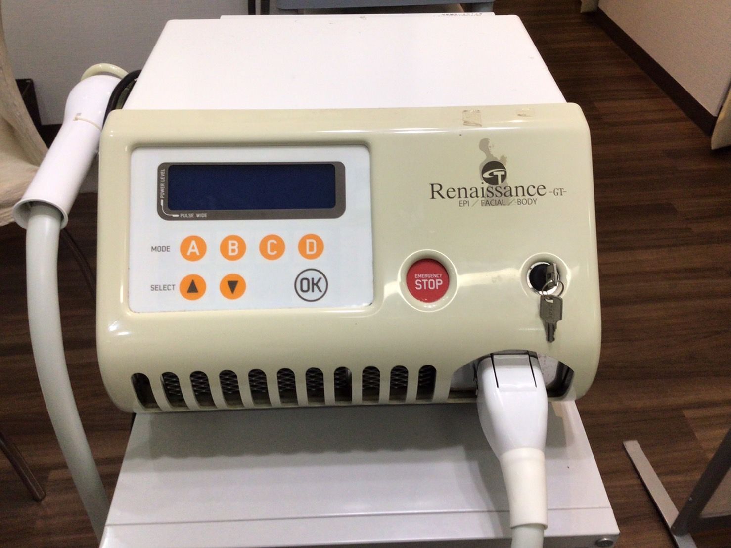 063】業務用脱毛器 ルネッサンス GT - メルカリ