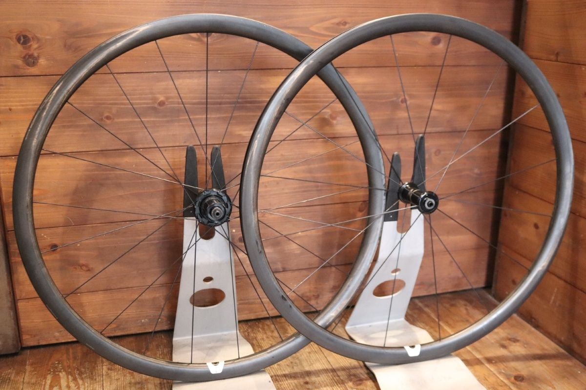 限定値下げ　giant SLR1 カーボンホイール　クリンチャー GIANT SLR1 カーボン クリンチャー ホイール 前後セット 700c