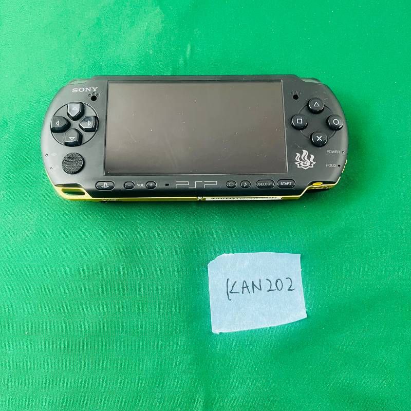 KAN202 本体ソフトセット SONY PSP モンスターハンターポータブル 3rd ハンターズモデル ソニー プレイステーションポータブル PS playstation モンハン MH3 本体 ソフト バッテリー ケーブル類 セット デザイン
