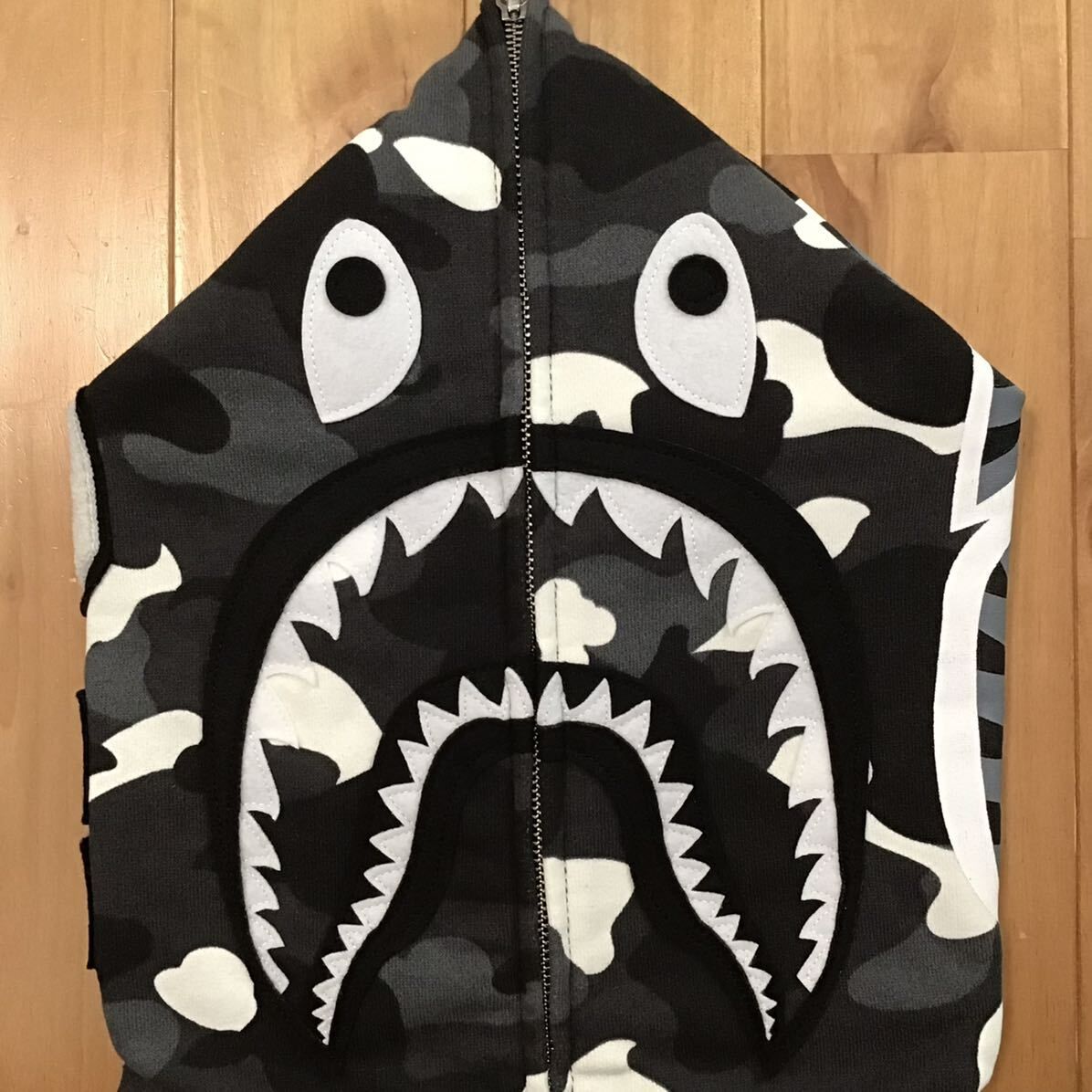 ☆蓄光☆ City camo シャーク パーカー Mサイズ shark full zip hoodie