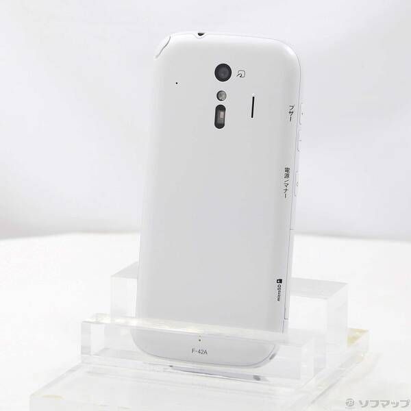 SIMロック解除済み docomo らくらくスマートフォン　F-42A ホワイト 富士通 新品 未使用 F-42A らくらくスマートフォン ホワイト SIM