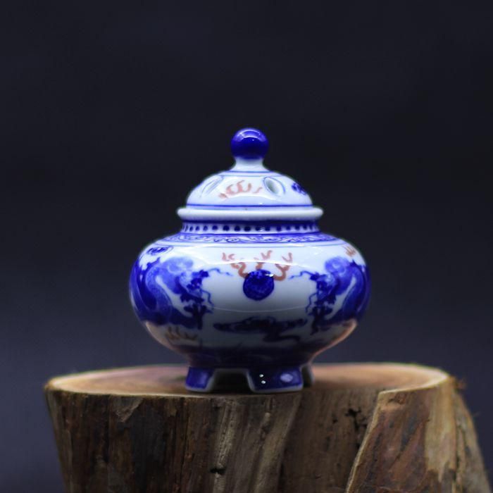 透かし彫り香炉 装飾品 花瓶 収集品 美品 景徳鎮 陶磁器 工芸品 美術品 置物 Amazon.co.jp: 置物 花瓶 景徳鎮 透かし彫り 中国伝統柄 陶磁器