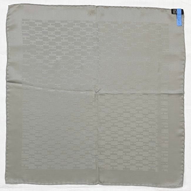 エルメス スカーフ カレ40 グレー 美品 クリーニング済み シルク 100