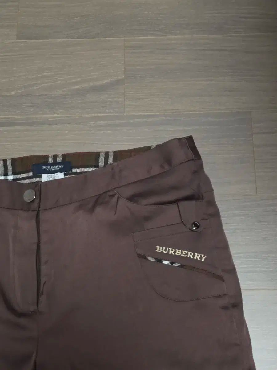 バーバリー 茶色