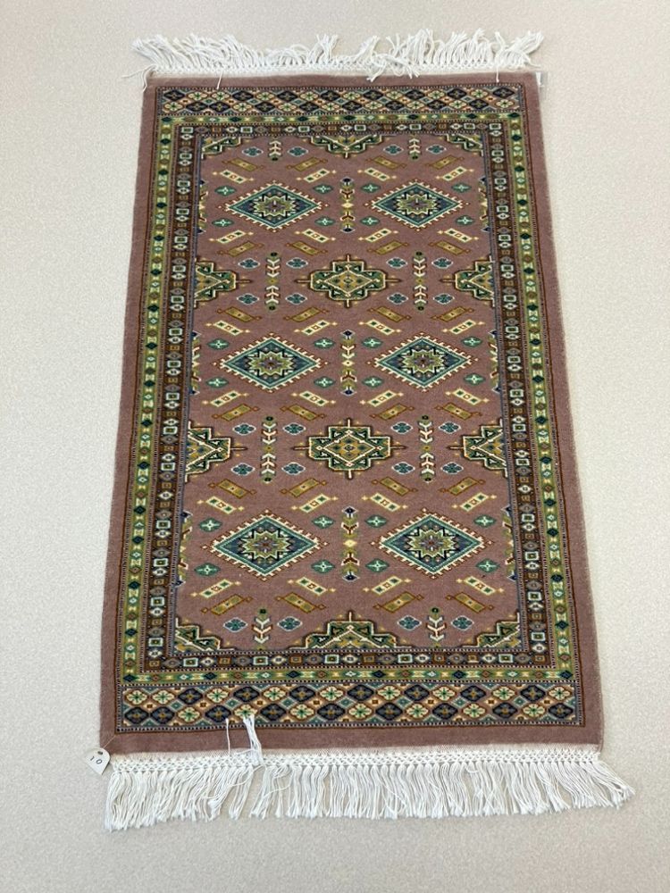 パキスタン絨毯101x63