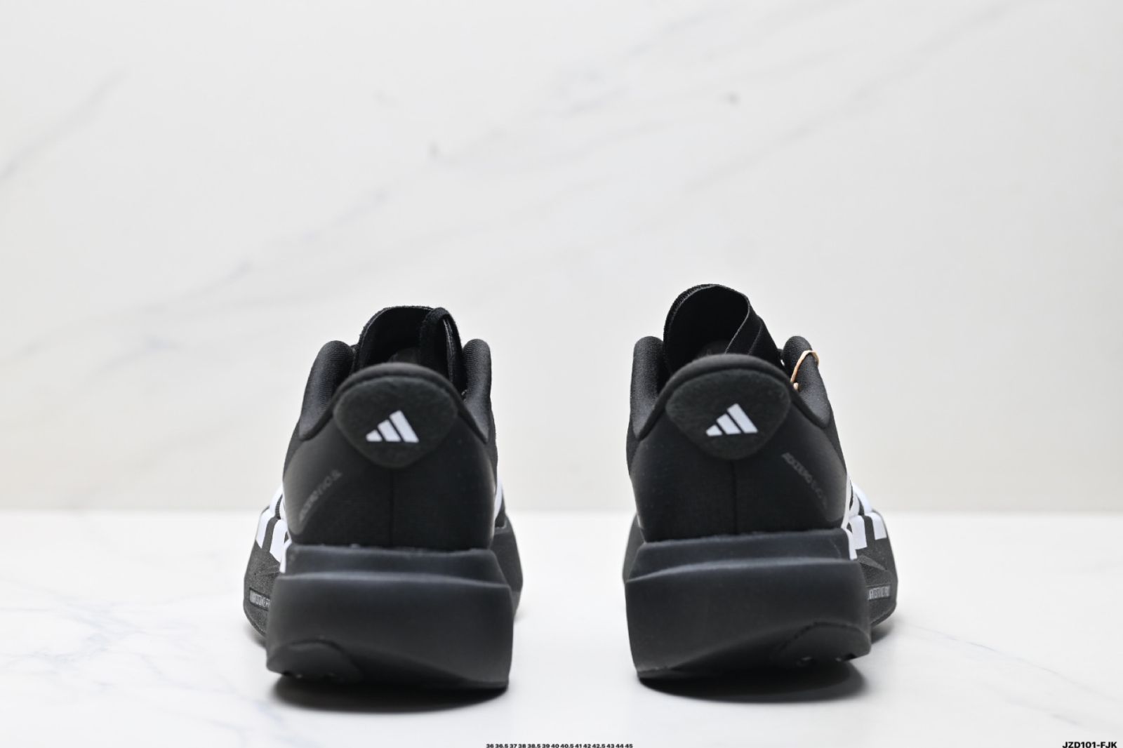 アディダス Adidas Adizero Evo SL 快適・マルチマッチ・滑り