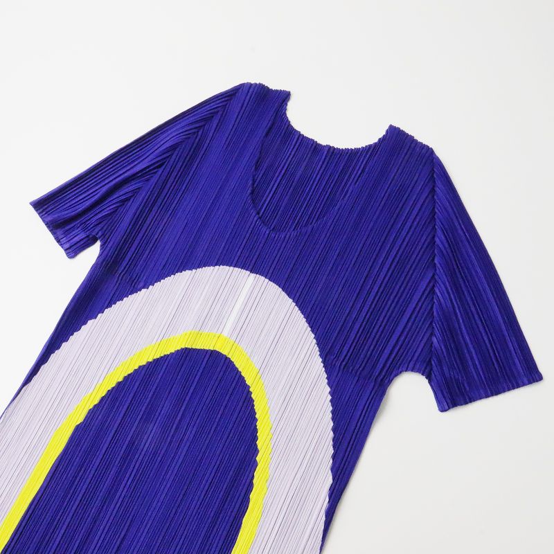 プリーツプリーズ イッセイミヤケ PLEATS PLEASE ISSEY MIYAKE UネックTシャツ 3|ブルー トップス 2400013612395