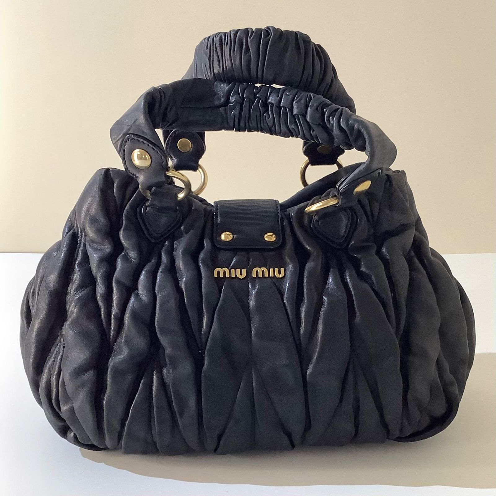 miumiu ミュウミュウ ハンドバッグ マテラッセ ブラック レザー