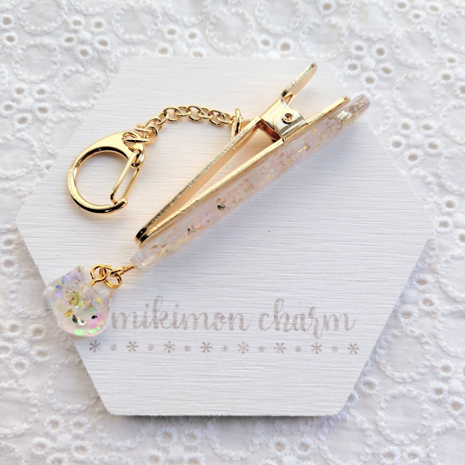 猫　レジン　リング　キラキラ猫ちゃん ゆめかわいい猫ちゃん🐱レジンキーホルダーができました