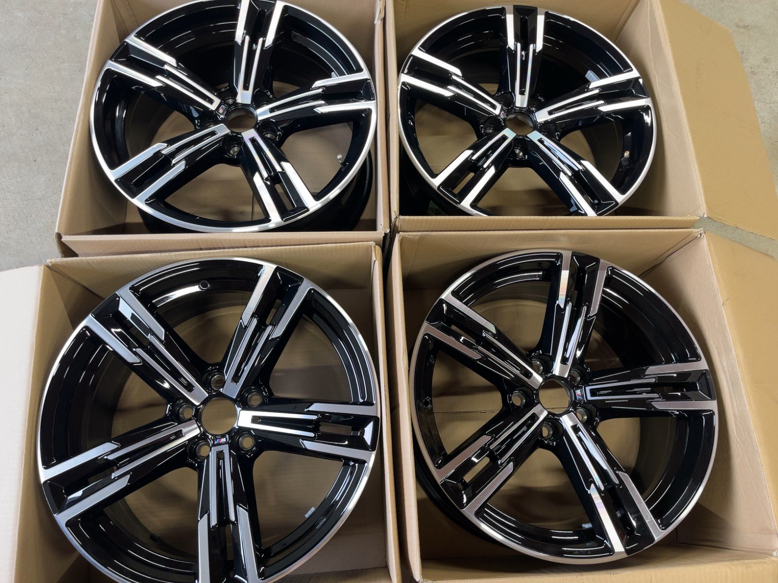 BMW G20 G21 G22 純正品 後期型 同サイズ4本 18インチ