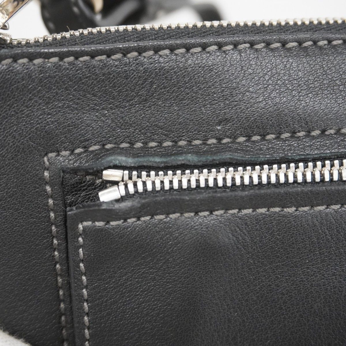 5hb0550-h】サルヴァトーレフェラガモ ショルダーバッグ ガンチーニ  