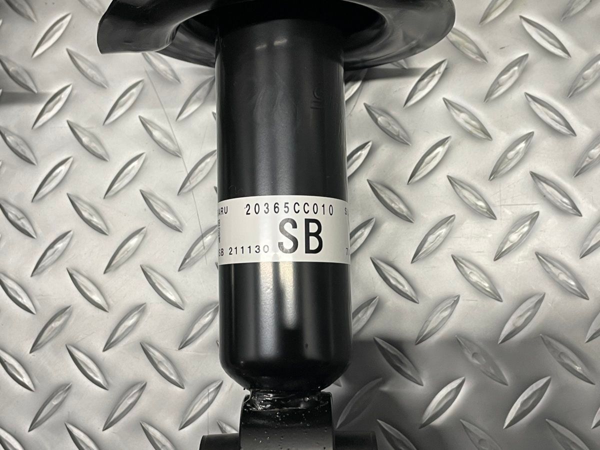 送料無料【新車外し】GR86 ZN8 RZ 純正 サスペンションキット 前後