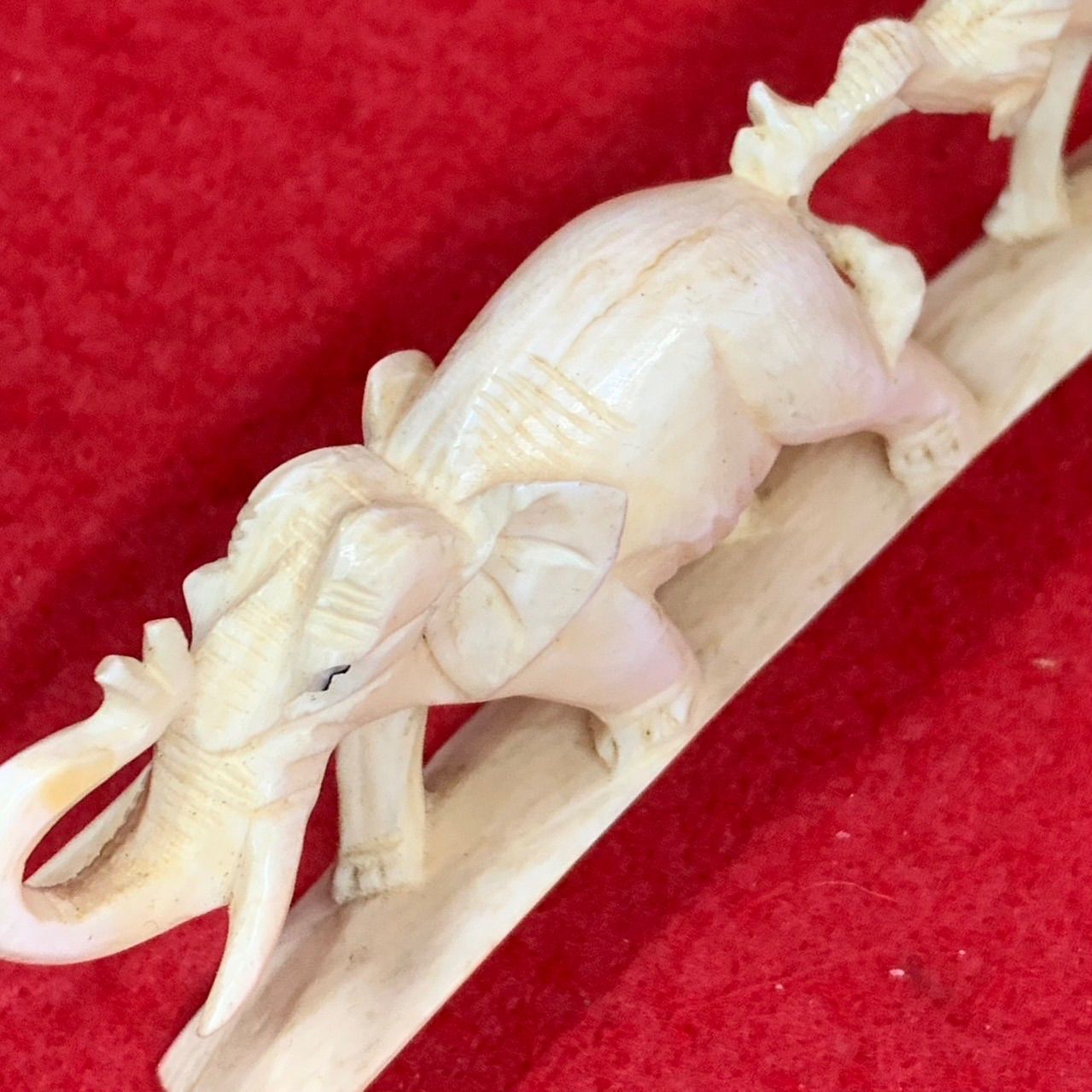 象牙風 象 ゾウ置物 6頭 マンモス 彫刻 J-3 - メルカリ