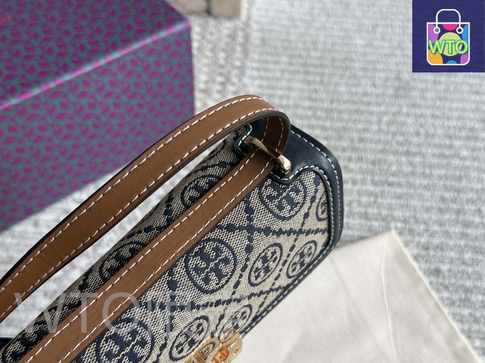 と*ん様 ✴︎お値下げ✴︎美品ほぼ未使用✴︎底貼済✴︎TORYBURCHトリーバ 今日WTO】TORY BURCH トリーバーチ FLEMING ショルダーバッグ