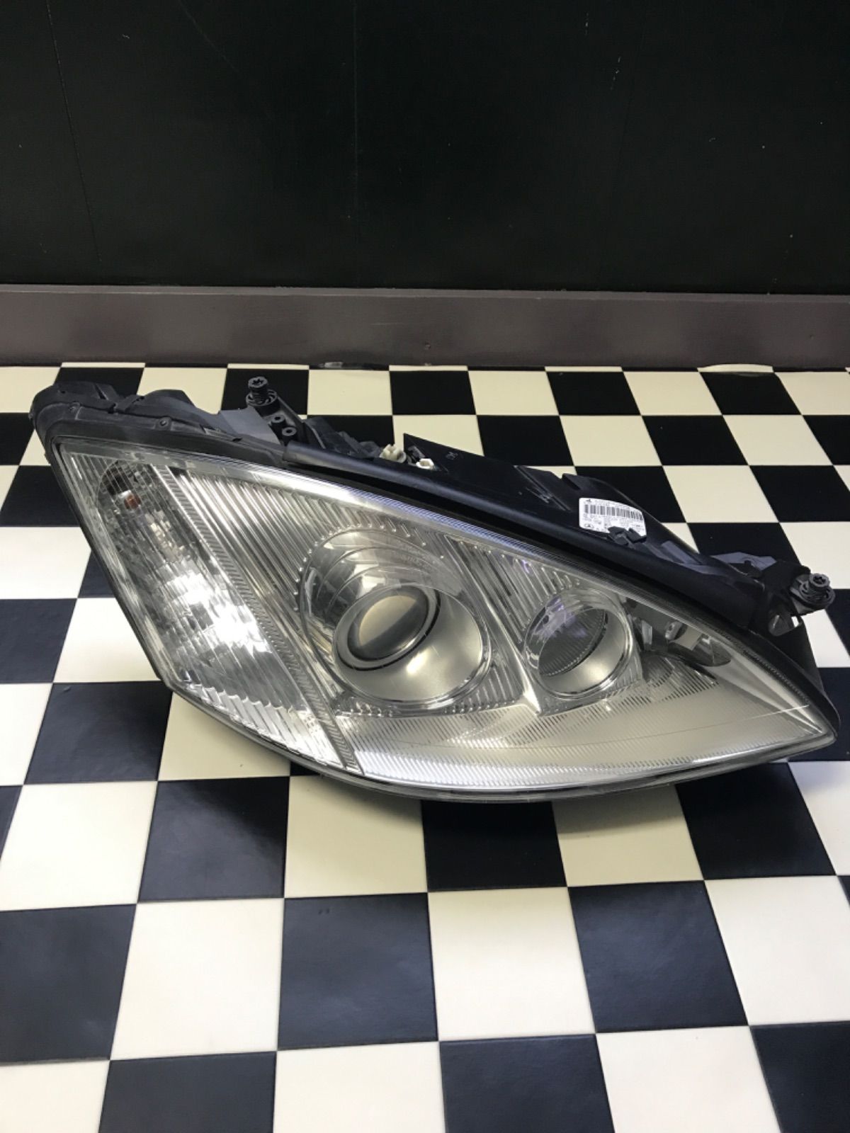ベンツS-CLASS W221 純正ヘッドライト左右セット 【公式通販】