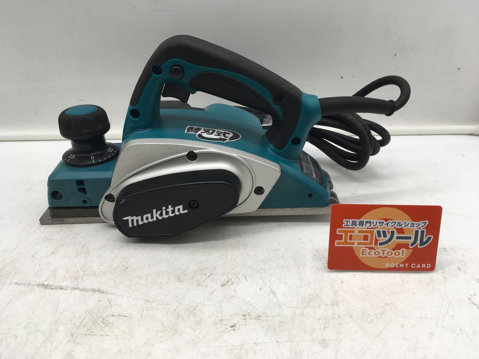 中古品】☆Makita/マキタ 82mmカンナ KP0800A [ITUKXD6AJSYE
