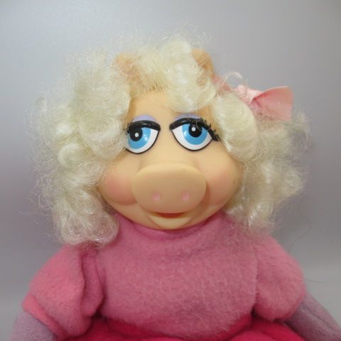 ミス・ピギー　カーミット　マペット・ショー　ぬいぐるみ　フィギア　PIGGY Amazon.co.jp: Squishmallowsオリジナル8インチカーミット&ミス