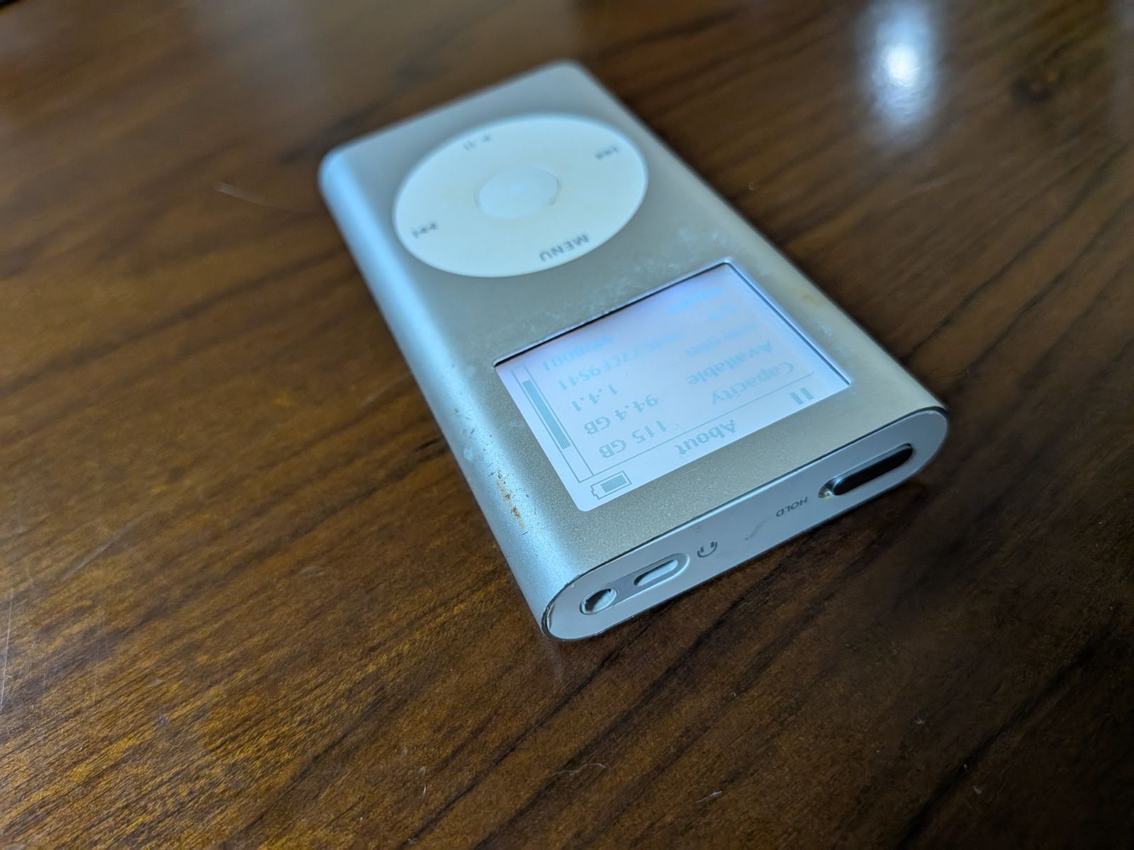 0703 希少 iPod mini 4GB シルバー M9800J/A 0703 希少 iPod mini 4GB シルバー M9800J/A 0703 Rare iPod
