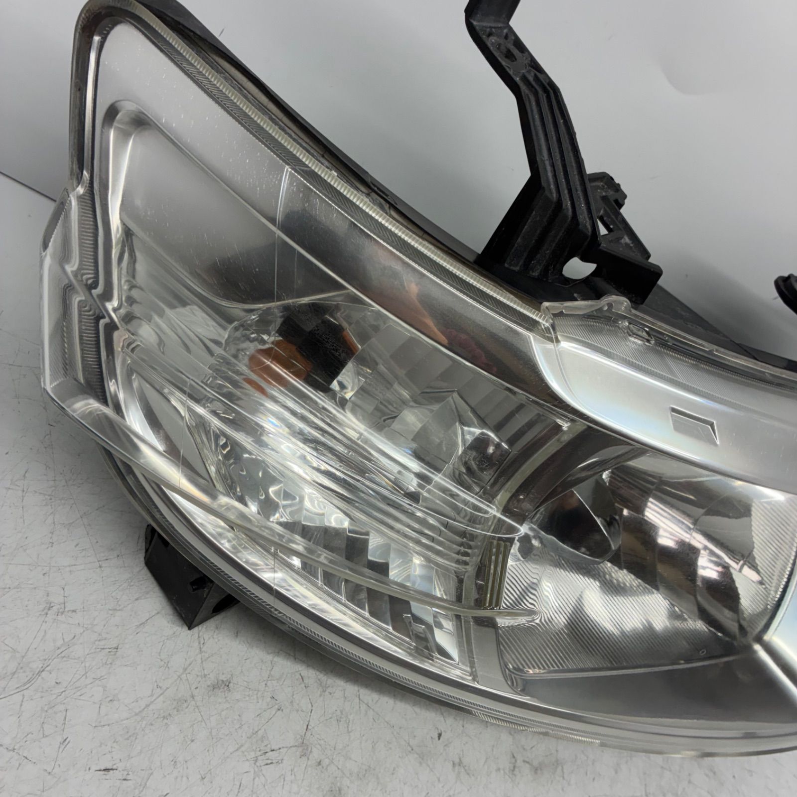 c25セレナ 前期ヘッドライト左右 値下げ可能!!【コーティング済】日産 NC25 C25 セレナ 前期