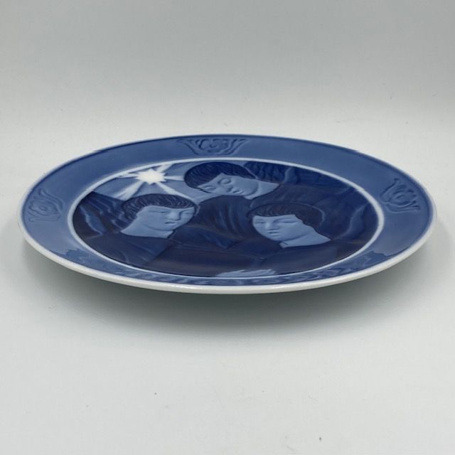 【ロイヤルコペンハーゲン】　１９２２年・イヤープレート　歌う天使 ロイヤルコペンハーゲン】 1922年・イヤープレート 歌う天使